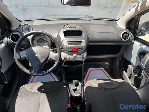 carros - Peugeot 107 Trendy 2012 7