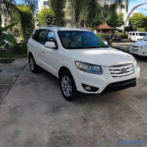 jeepetas y camionetas - Hyundai Santa Fe año 2010 10