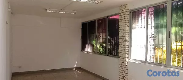 oficinas y locales comerciales - Alquilo Local Comercial en Gazcue  5