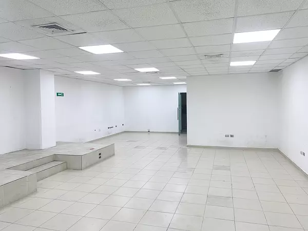 oficinas y locales comerciales - Local en Piantini 7