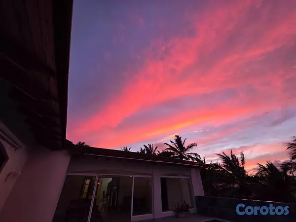 casas vacacionales y villas - Villa Frente al Mar en Venta en Cabrera 6