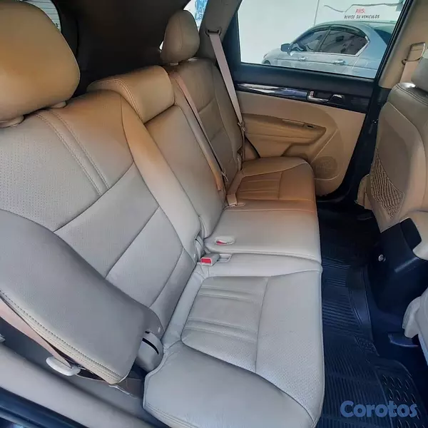 jeepetas y camionetas - Kia Sorento 2013, excelente estado 2