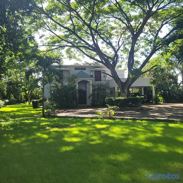 casas - Casa de Venta en el Guayabal, Santiago 1