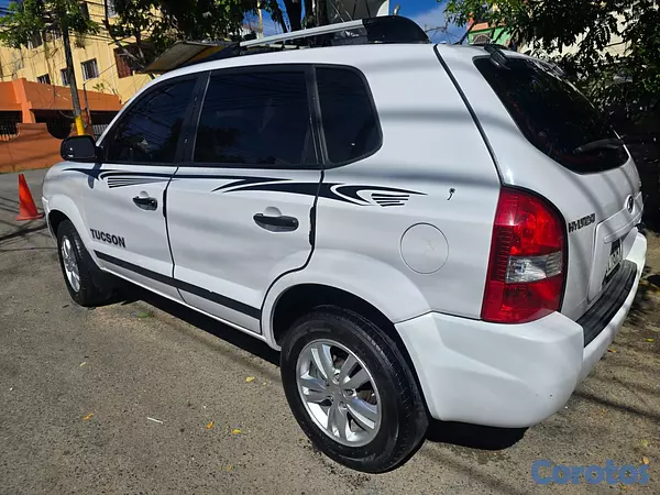 jeepetas y camionetas - Hyundai tucson 2010 13
