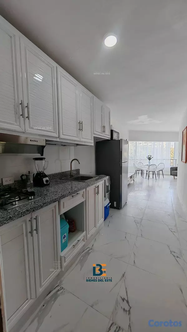 apartamentos - Se RENTA apartamento de una habitacion amueblado e 6