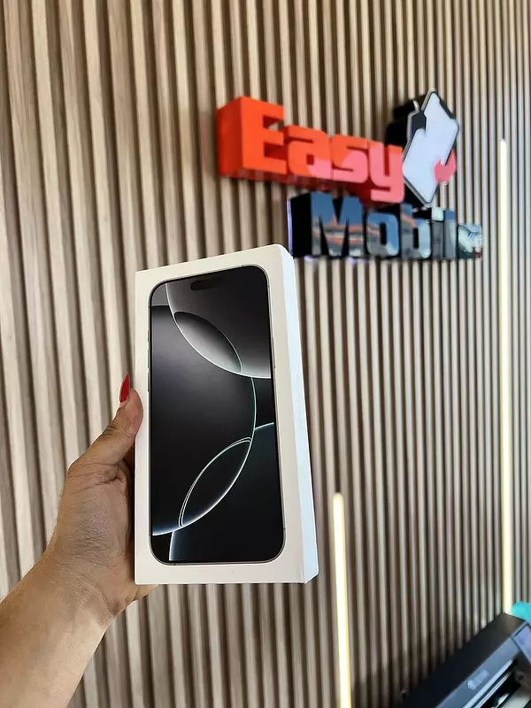 celulares y tabletas - iPHONE 16 PRO MAX ESIM 256GB WHITE TITANIUM SELLADO  2