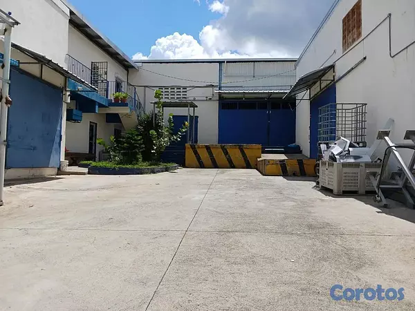 otros inmuebles - Alquilo Nave industrial en Pantoja 3