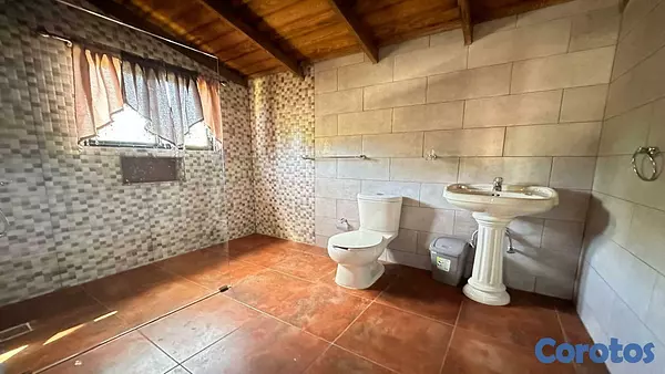 casas vacacionales y villas - Villa en Jarabacoa con Diseño Moderno 9
