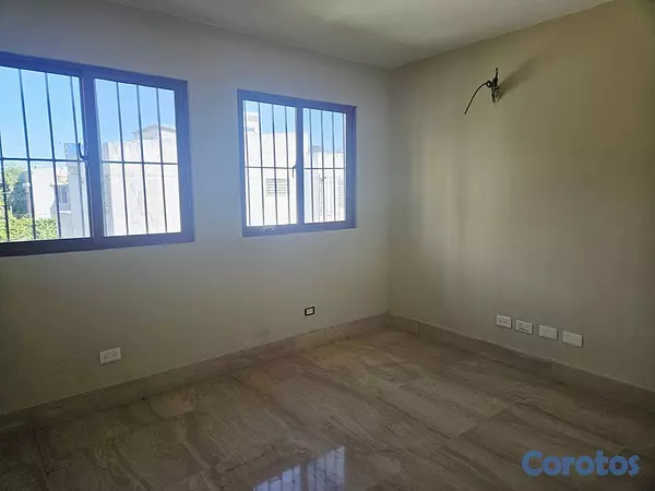 casas - Casa de 4 habitaciones 4 baños en alquiler en Ensa 6