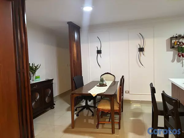 apartamentos - vendo oportunidad alma Rosa primera tres habitaciones dos baños dos parqueos  8