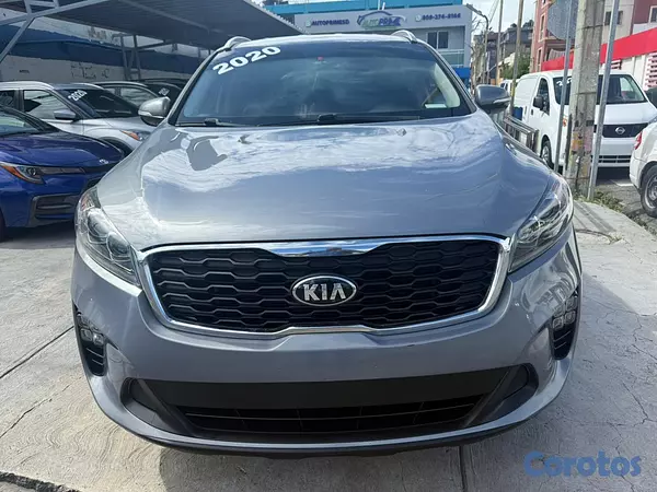 jeepetas y camionetas - Kia Sorento LX 2020 10