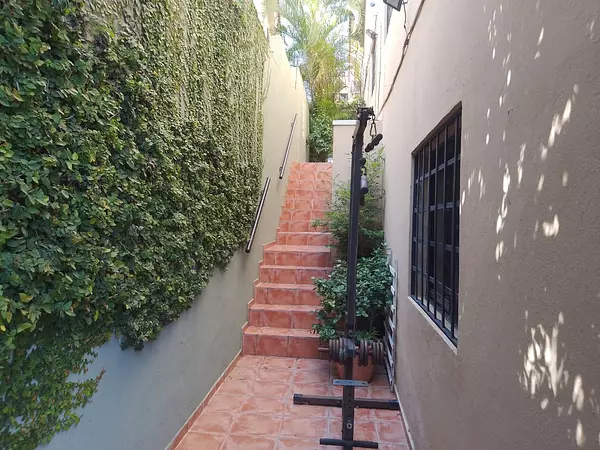 casas - Se Alquila Casa Amueblada en Altos de Arroyo Hondo III,  próximo al Jardín Botán 3