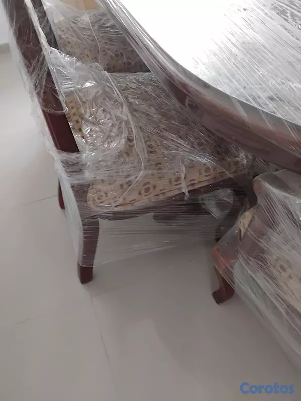 muebles y colchones - Juego de comedor en caoba centenario 6 Sillas con un vidrio protector 3
