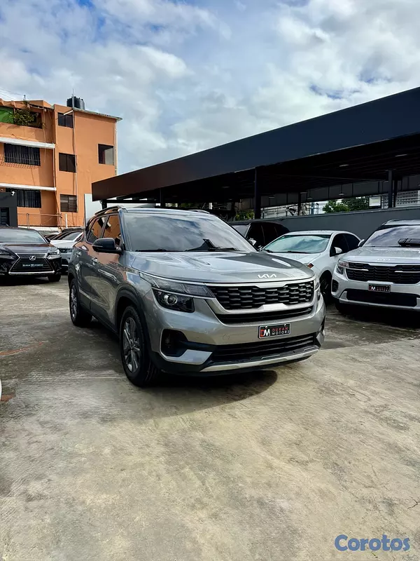 jeepetas y camionetas - Kia Seltos LX Bitono 2023
 2