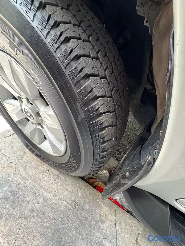 jeepetas y camionetas - el vehículo está como nuevo.  4