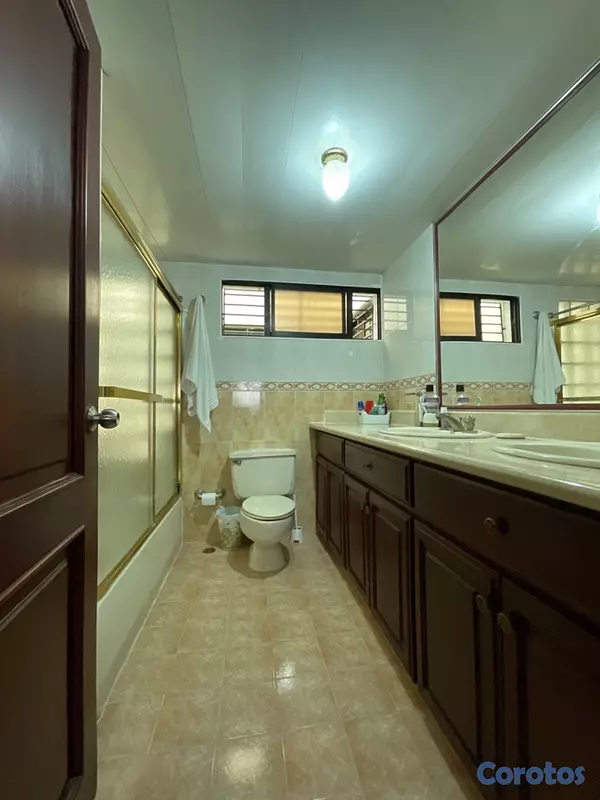 apartamentos - Oportunidad Única: Venta de Apartamento Clásico de Lujo en Bella Vista 8
