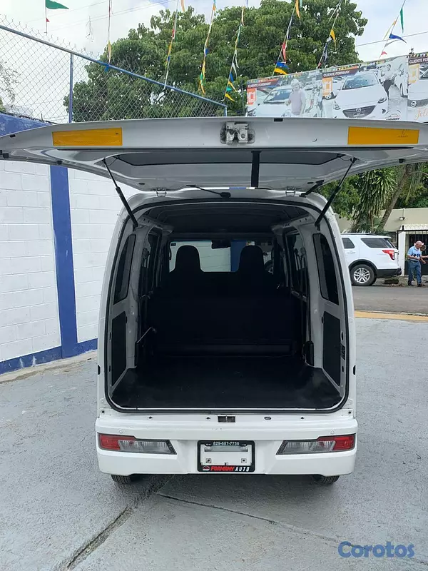 otros vehiculos - DAIHATSU HIJET  8