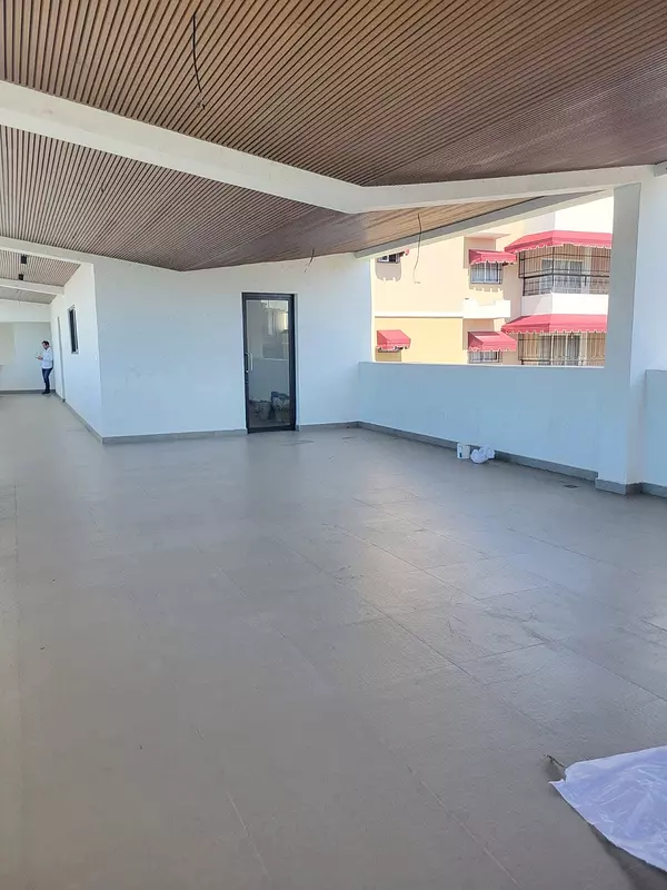 oficinas y locales comerciales - Local en Venta 150 metros 4
