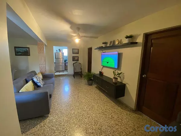 apartamentos - Vendo tercer  independencia klm 7 y medio nivel Dos habitaciones, un baño parque 3