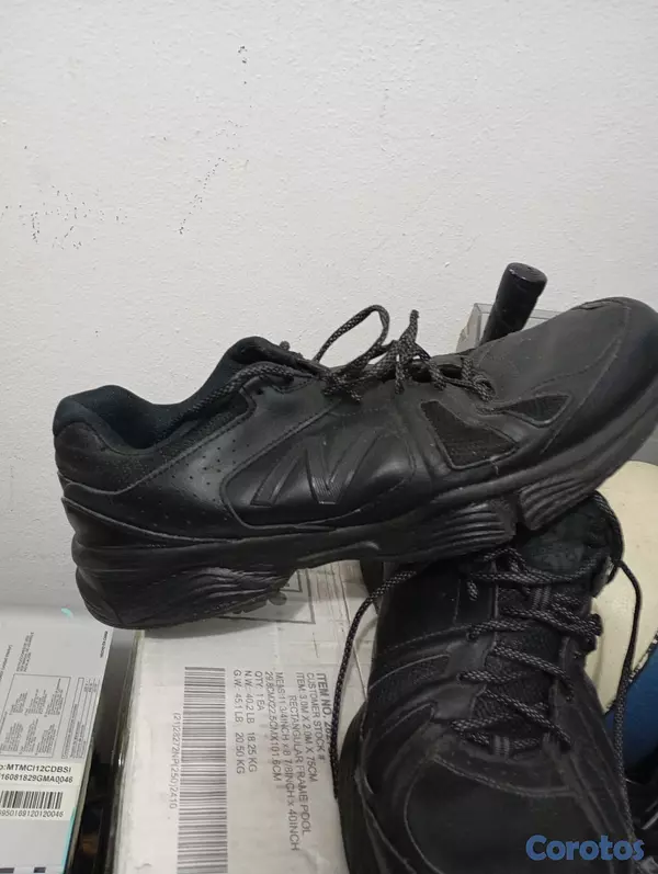 zapatos para hombre - Tres pares de tennis usados pero en buenas condici 2