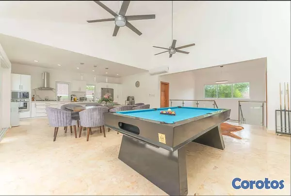 casas vacacionales y villas - En Venta Villa de 4 habitaciones en Sosua Puerto Plata 8
