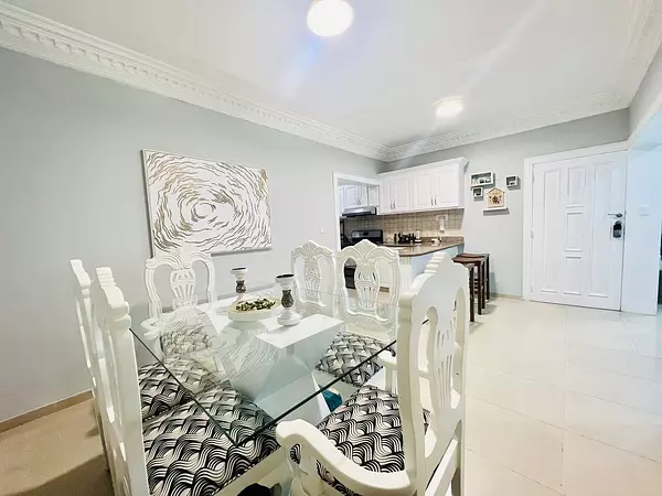 apartamentos - El Millón📍Vendo apto. Con: 149 mtos. 124 de apto. 3H, 2B, 2P/Lineales 2