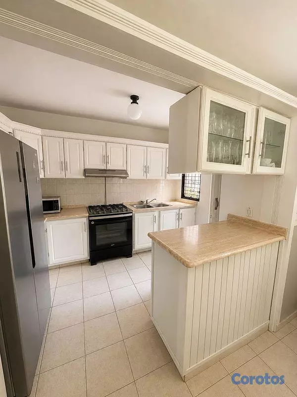 apartamentos - APARTAMENTO EN VENTA ALMA ROSA I, 3ER NIVEL CON 2  9
