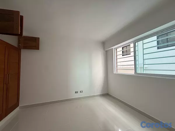 apartamentos - Alquiler de apto piso alto de 3 hab con baños piso alto y ascensor  6
