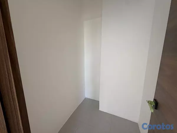 apartamentos - vendo Evaristo morales piso 10 dos hab 2.5 baños dos parqueos balcón  12