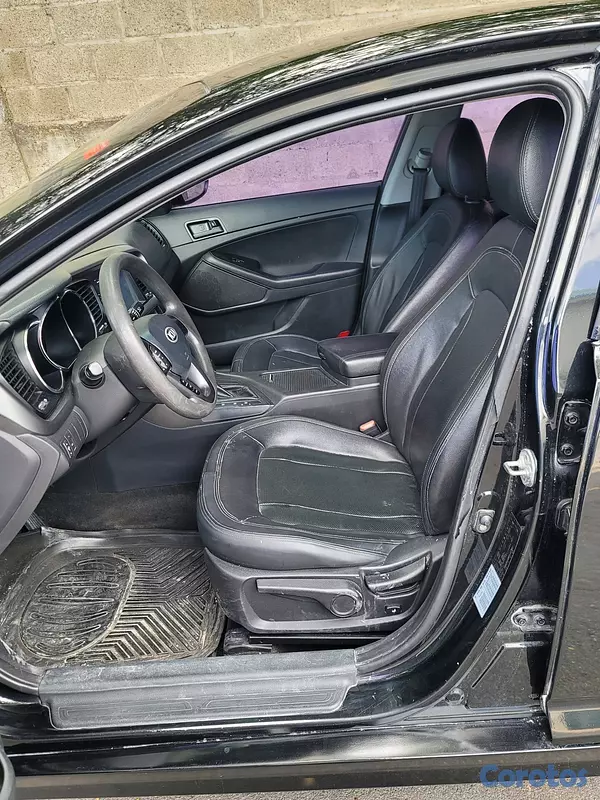 carros - Kia k5 color negro 2013 11
