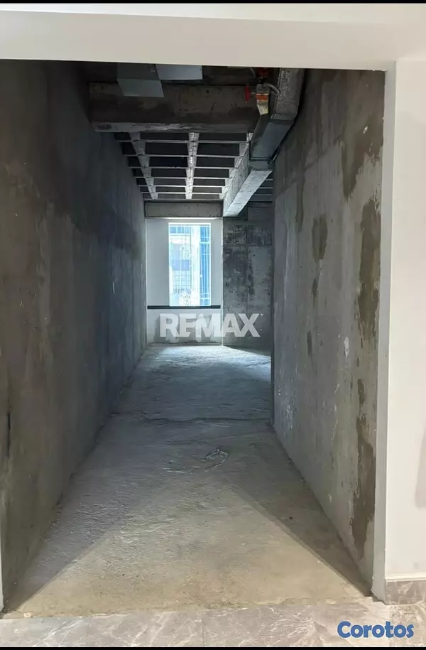 solares y terrenos - Local Comercial en PIANTINI 2
