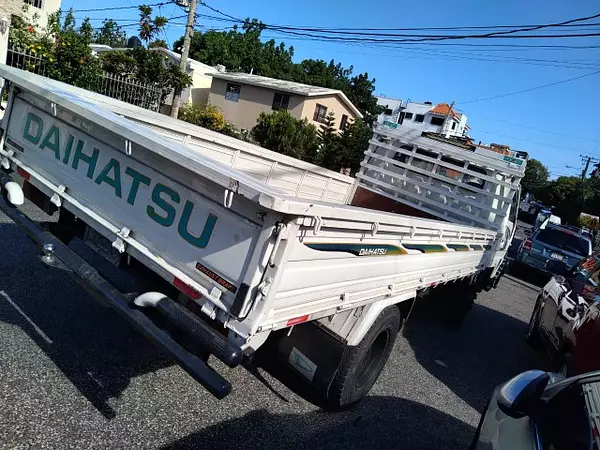 camiones y vehiculos pesados - CAMION DAIHATSU C/L 2006 8