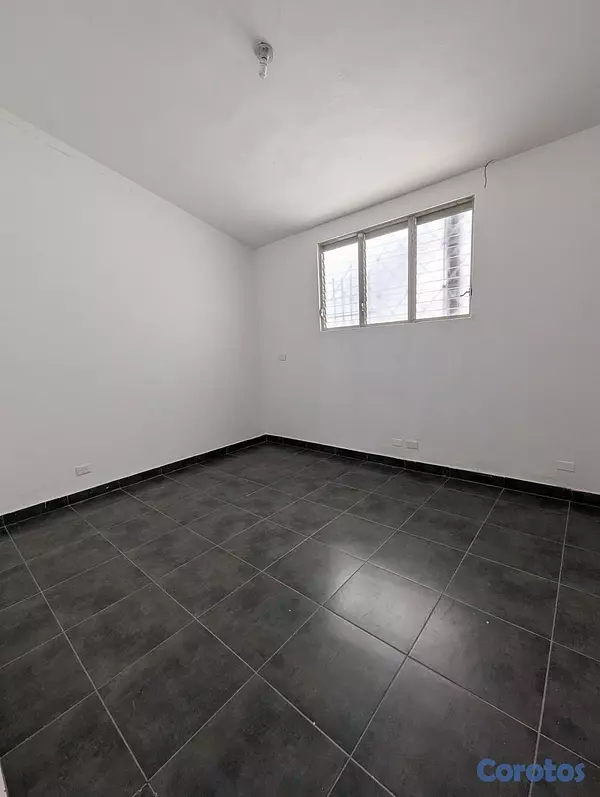 oficinas y locales comerciales - Local Comercial Para Alquiler Gazcue 10
