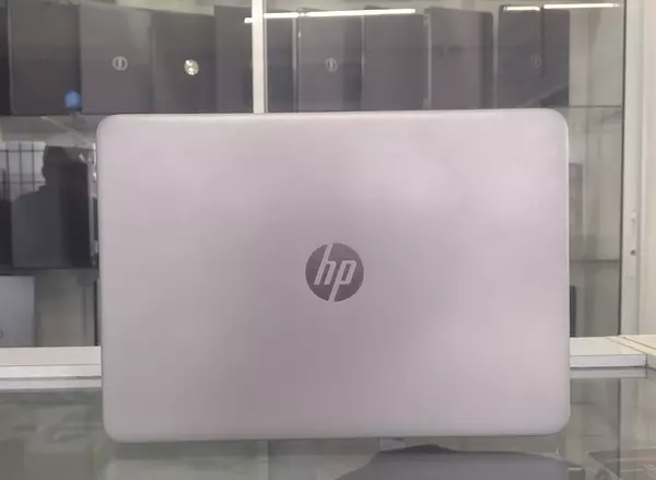 computadoras y laptops - Laptop HP EliteBook 840 G4 Core i5 2da 256GB SSD 16GB  Mouse gratis 2