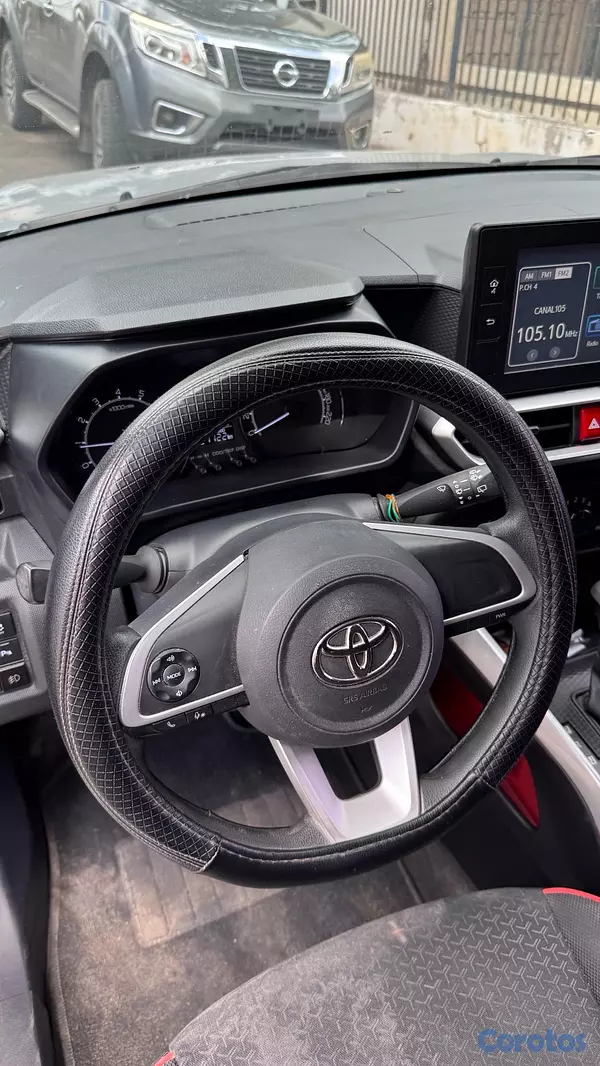 jeepetas y camionetas - Toyota Raize 2024 full-Único dueño 
 8