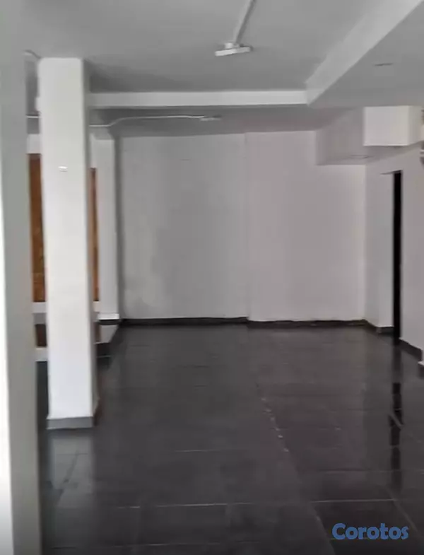 oficinas y locales comerciales - se alquila local  5