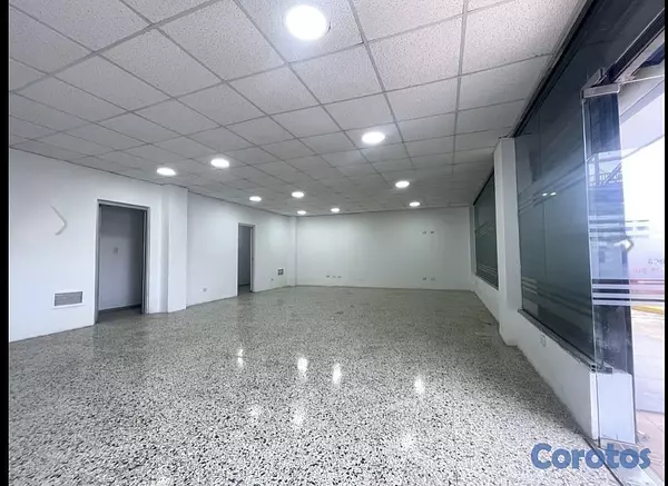 oficinas y locales comerciales - LOCAL COMERCIAL EVARISTO MORALES  2