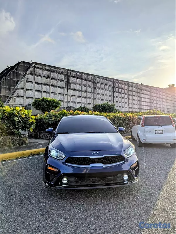 carros - Kia Forte 2019  3