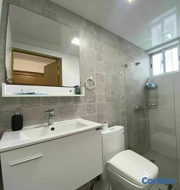 apartamentos - Apartamento remodelado de 3 habitaciones el millón 5