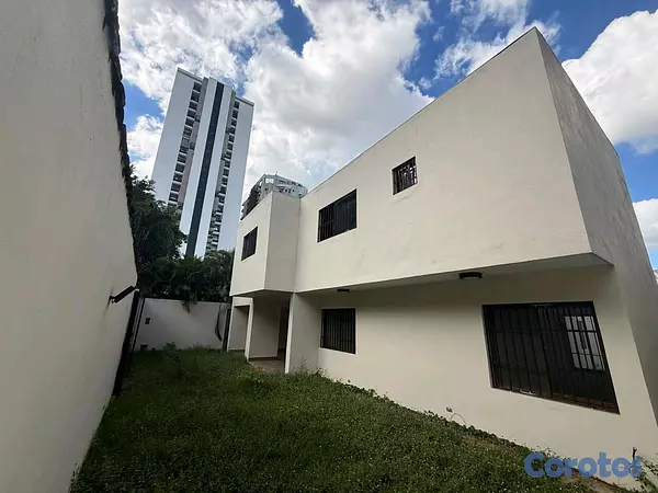 casas - Alquiler de Casa en Ensanche paraíso  10