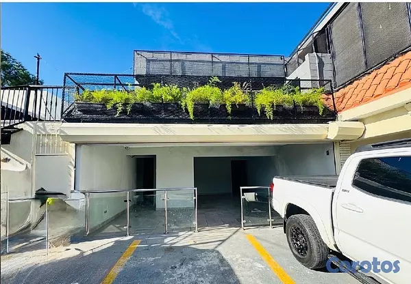 oficinas y locales comerciales - hermoso local en alquiler  3