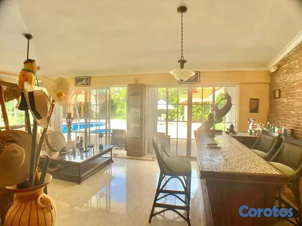 casas vacacionales y villas - Hermosa villa en Juan Dolio, de 2 niveles  6