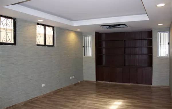 oficinas y locales comerciales - Local céntrico en Naco 580m 5