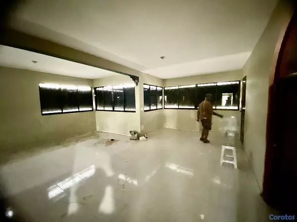 oficinas y locales comerciales - se alquila  5