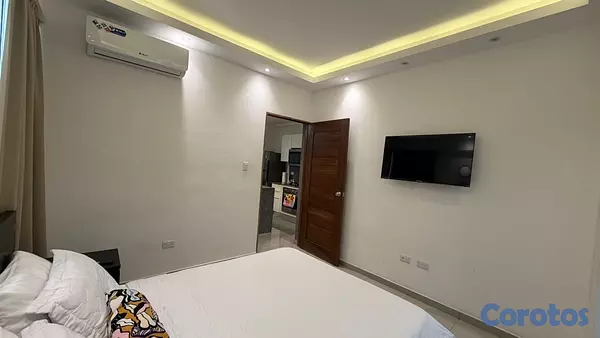 apartamentos - vendo independencia Miramar piso 3 una habitación 1.5 baño parqueo techado  9