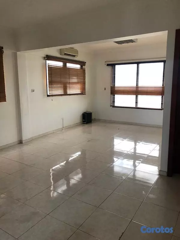 oficinas y locales comerciales - En Alquiler Locales en Lucerna Carretera Mella 3er nivel 5