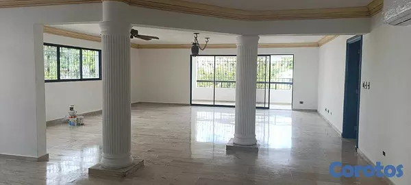 apartamentos - Bella Vista, Excelente apartamento Clásico 4