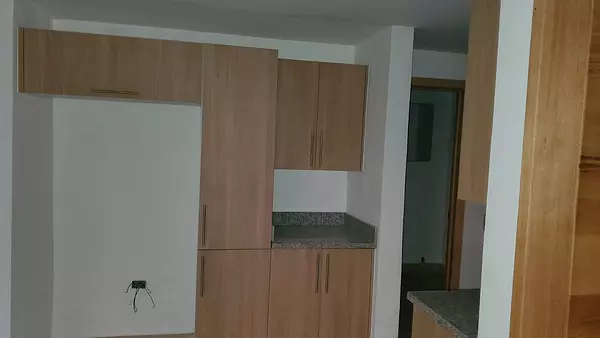 apartamentos - Apartamentos de primera, terminados, grandes, 2 parqueos, San Isidro/ Ecológica 6