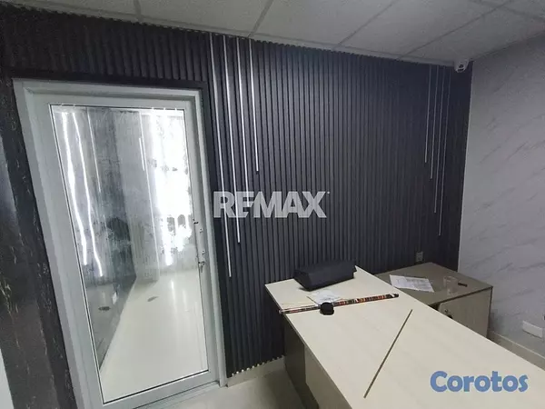 oficinas y locales comerciales - Local Comercial en HAINAMOSA SANTO DOMINGO ESTE 2