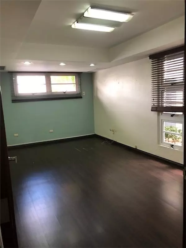 oficinas y locales comerciales - Amplio local en Naco 683 m 9
